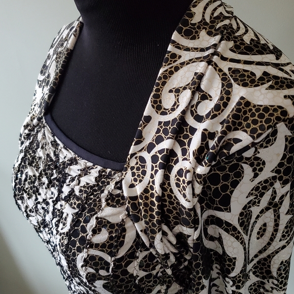 Joseph Ribkoff 8 Black Metallic Gold Sequins Gathered Pleated Square Neck Top - Picture 8 of 8